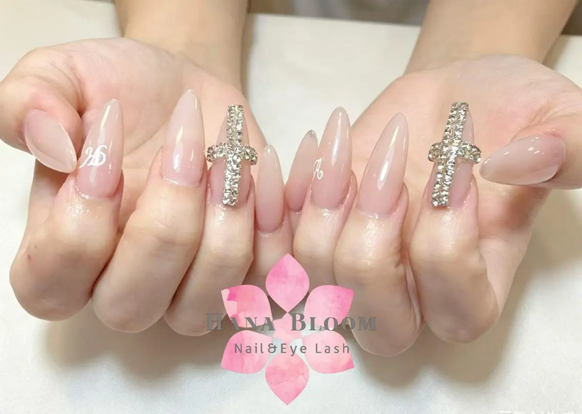 ネイル 長さ出し フットネイル フレンチネイル ジェルネイル ガーリー ハンドネイル ハンドケア Hana Bloom Nail💗YUIのネイルデザイン