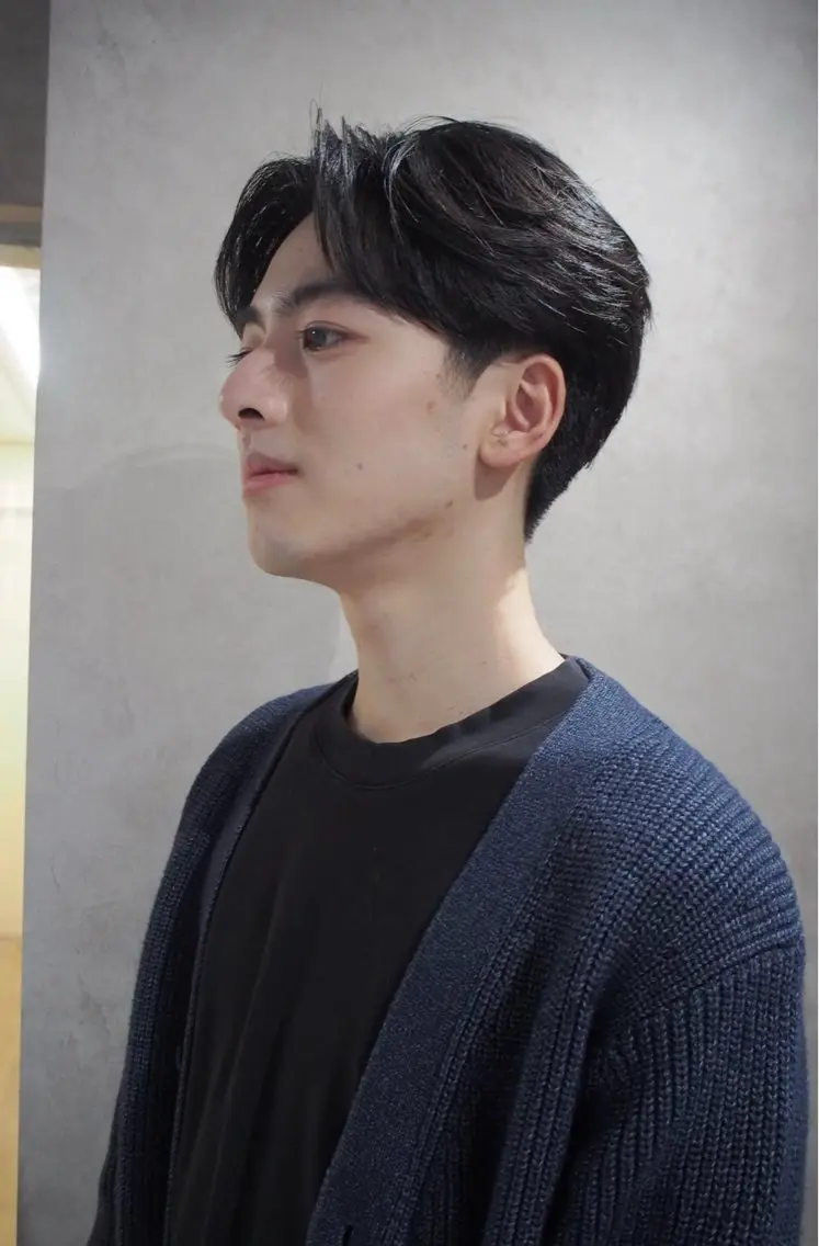 ショート メンズ 鶴巻 智樹のヘアスタイル