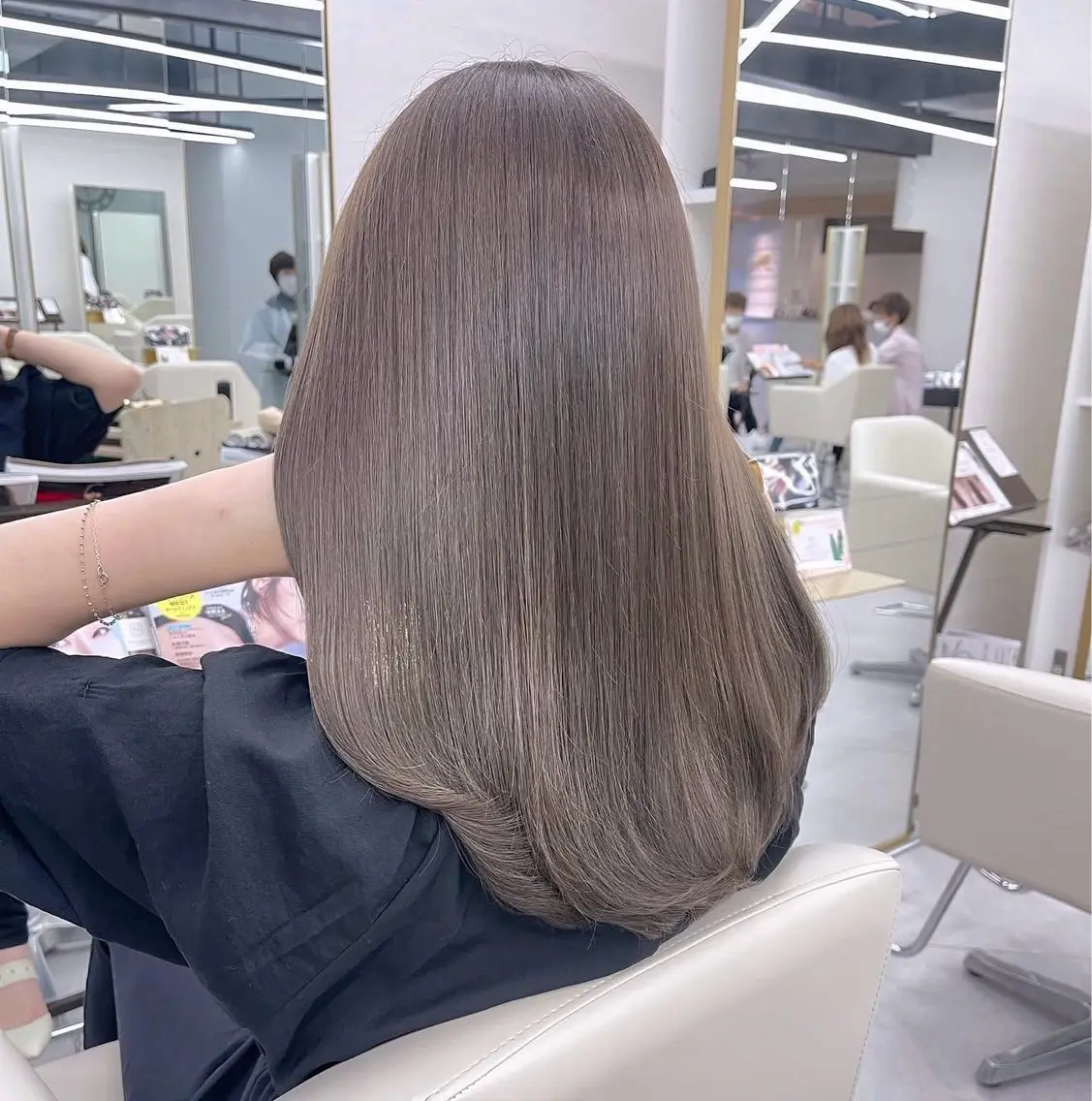 セミロング 🎀ｎｏｄｏｋａ ¦ 透明感カラー🎀のヘアスタイル