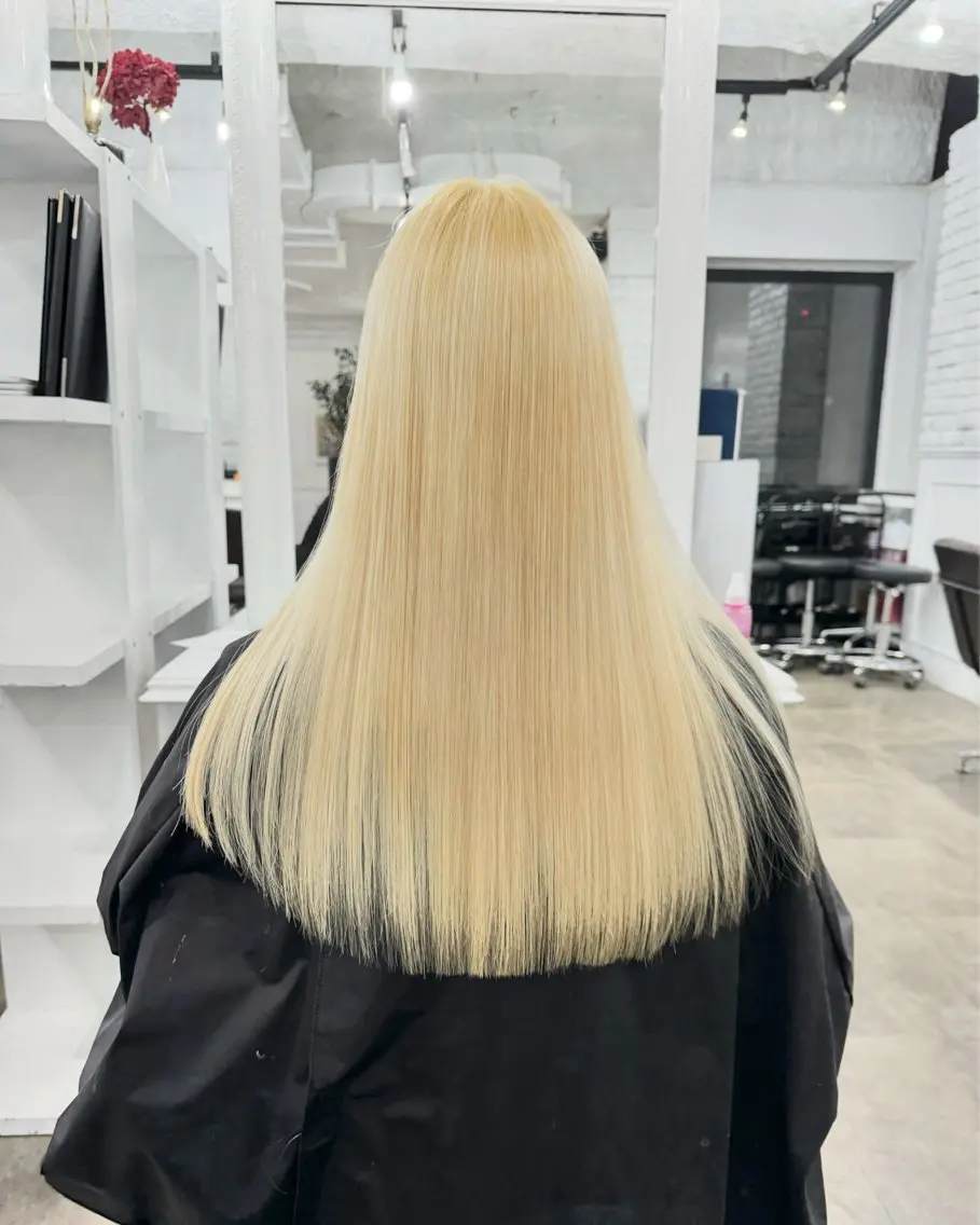 ロング カラー バレイヤージュ ミストバング ベージュカラー ブリーチ 抜きっぱなしブロンド 札幌ブリーチカラー/ ダブルカラー/ドイのヘアスタイル