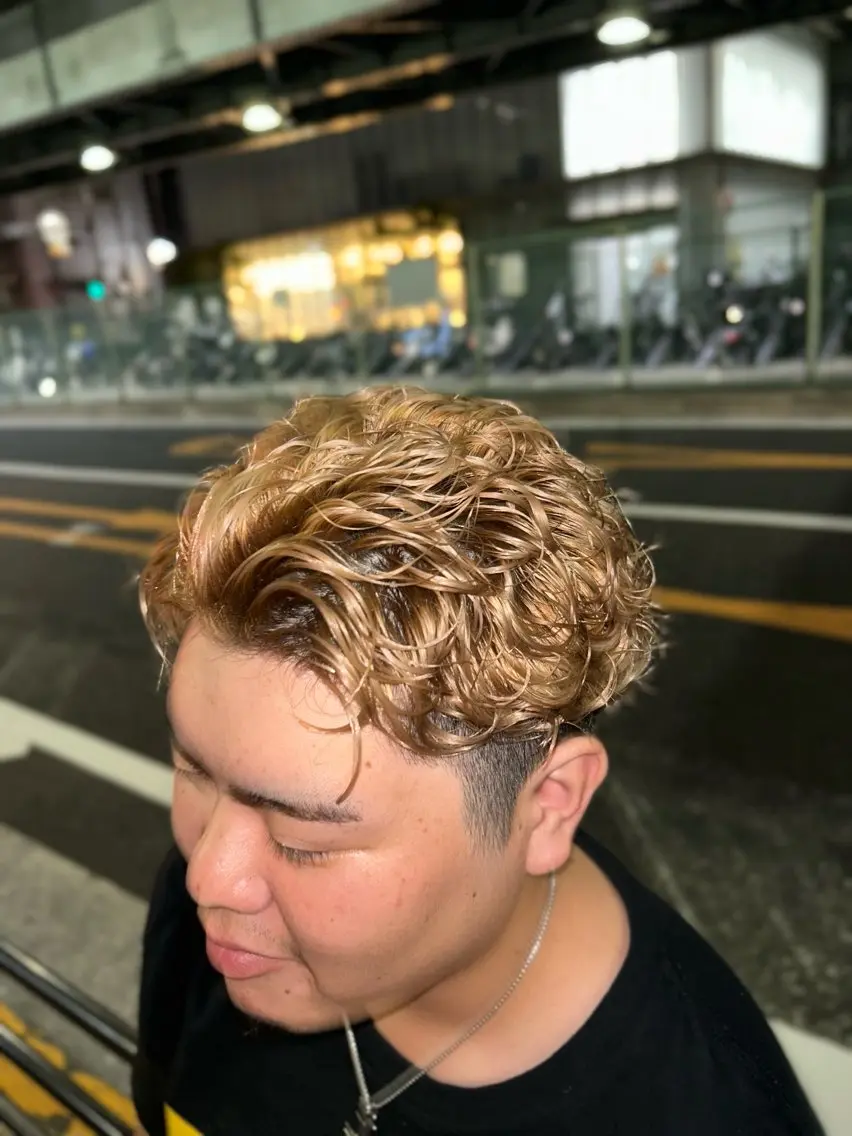パーマ メンズ メンズパーマ パーマ 🌈ハイトーン🌈/ 梅田/堀江輝起のヘアスタイル
