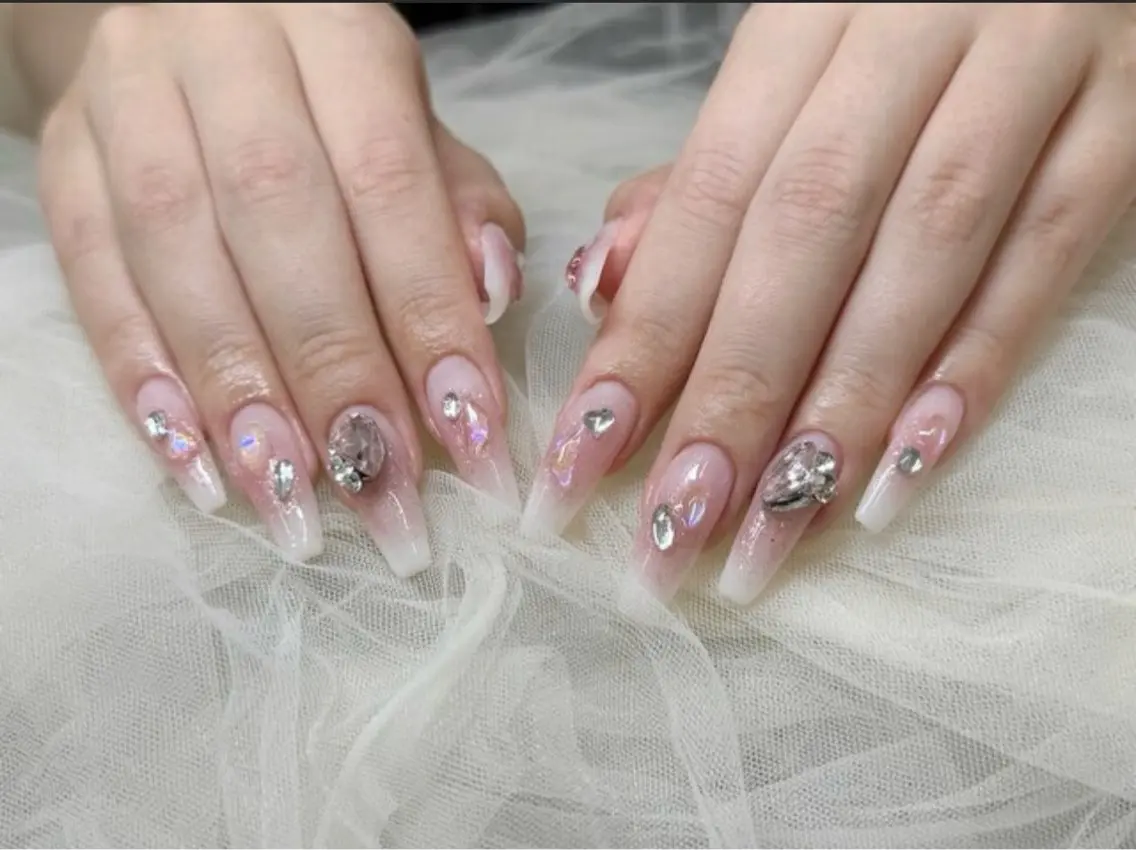 ネイル more glamのネイルデザイン