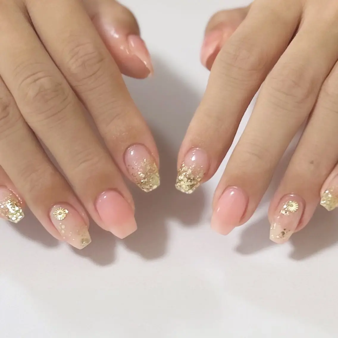 ネイル ゴールド ラメ(グリッター) ピンク ハンドネイル MIZUKI Felice浦和東口のネイルデザイン