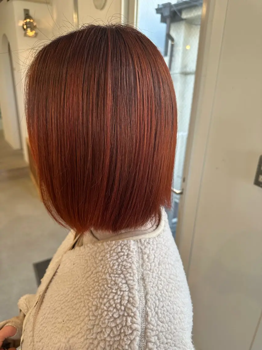 ミディアム カラー ブリーチ オレンジ オレンジレッド レッドカラー ヘアカラー 松本 莉央のヘアスタイル
