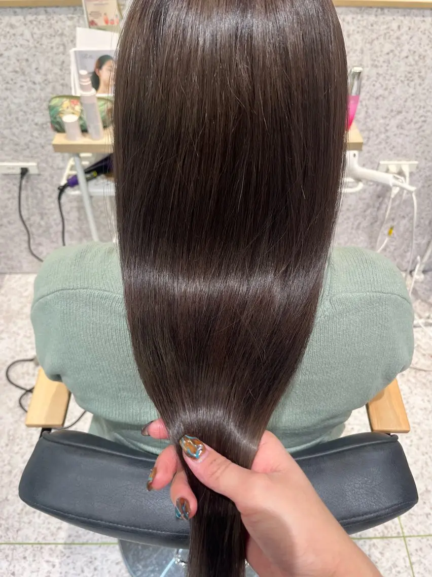 ロング カラー ダブルカラー イヤリングカラー ハイライトカラー ハイトーンカラー インナーカラー 髪質改善&艶カラー/ ほんだあみ (♡)のヘアスタイル