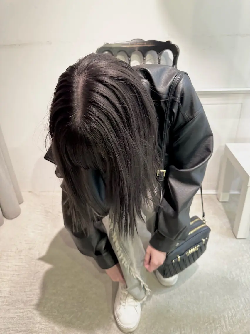 ミディアム カラー カット ヘアカラー トリートメント kai .のヘアスタイル