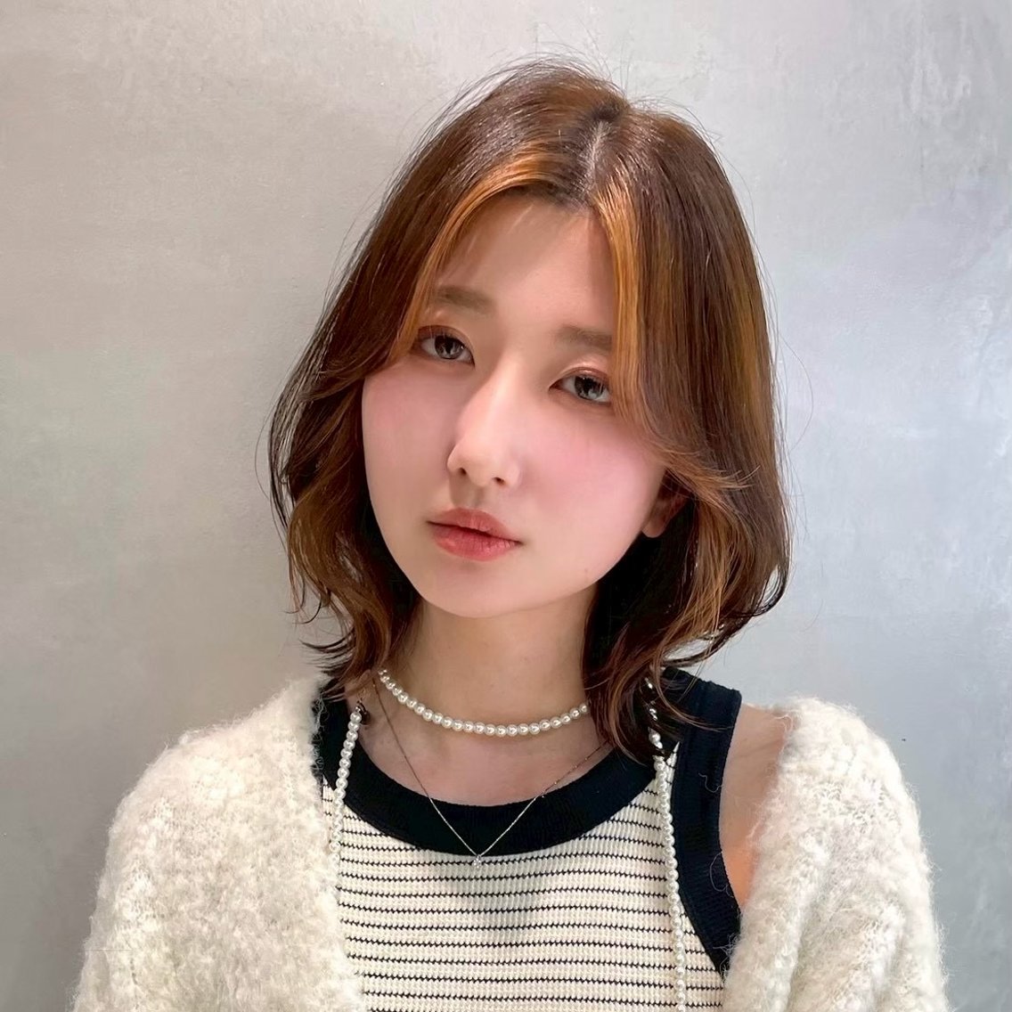 ミディアム ヘアカラー トリートメント 🦋高屋敷陸🦋 レイヤー/ハイトーンのヘアスタイル