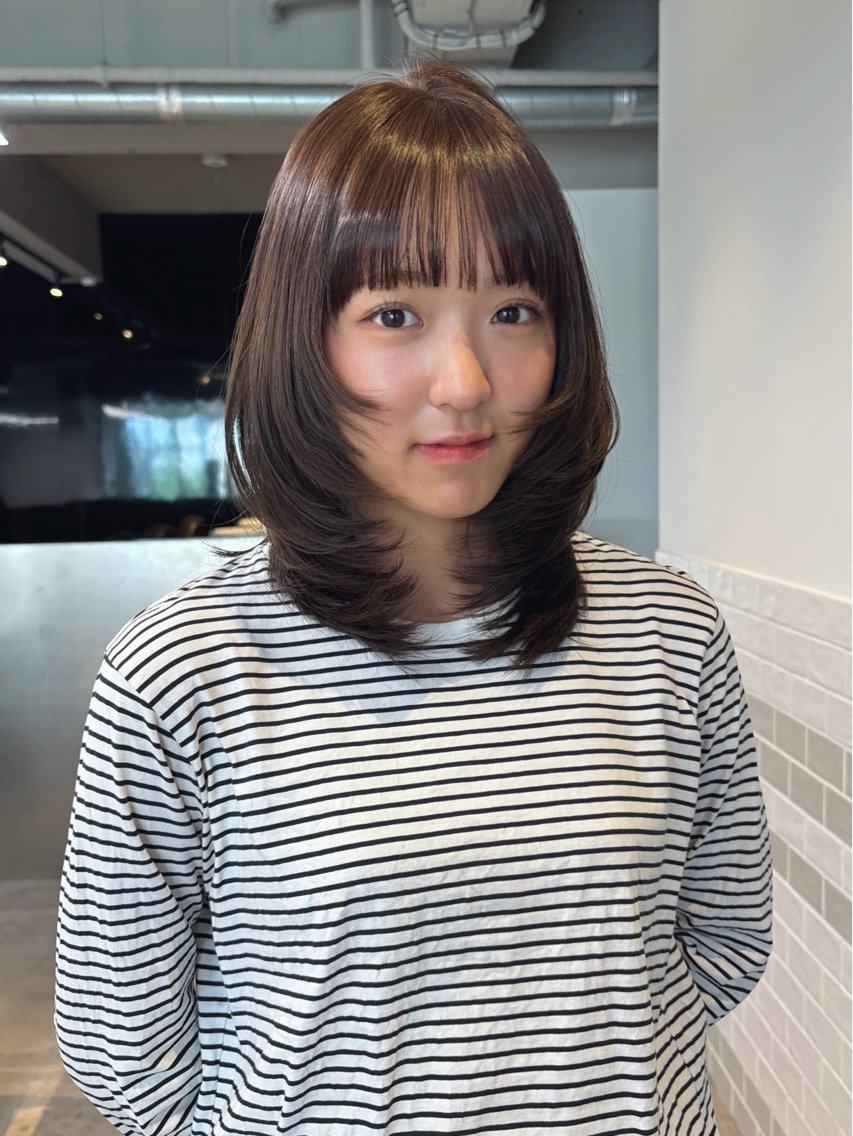 ミディアム カラー ミディアムレイヤー ベージュカラー ショコラベージュ レイヤーカット カット ヘアカラー mino🤍🪽🫧 透明感/レイヤーのヘアスタイル