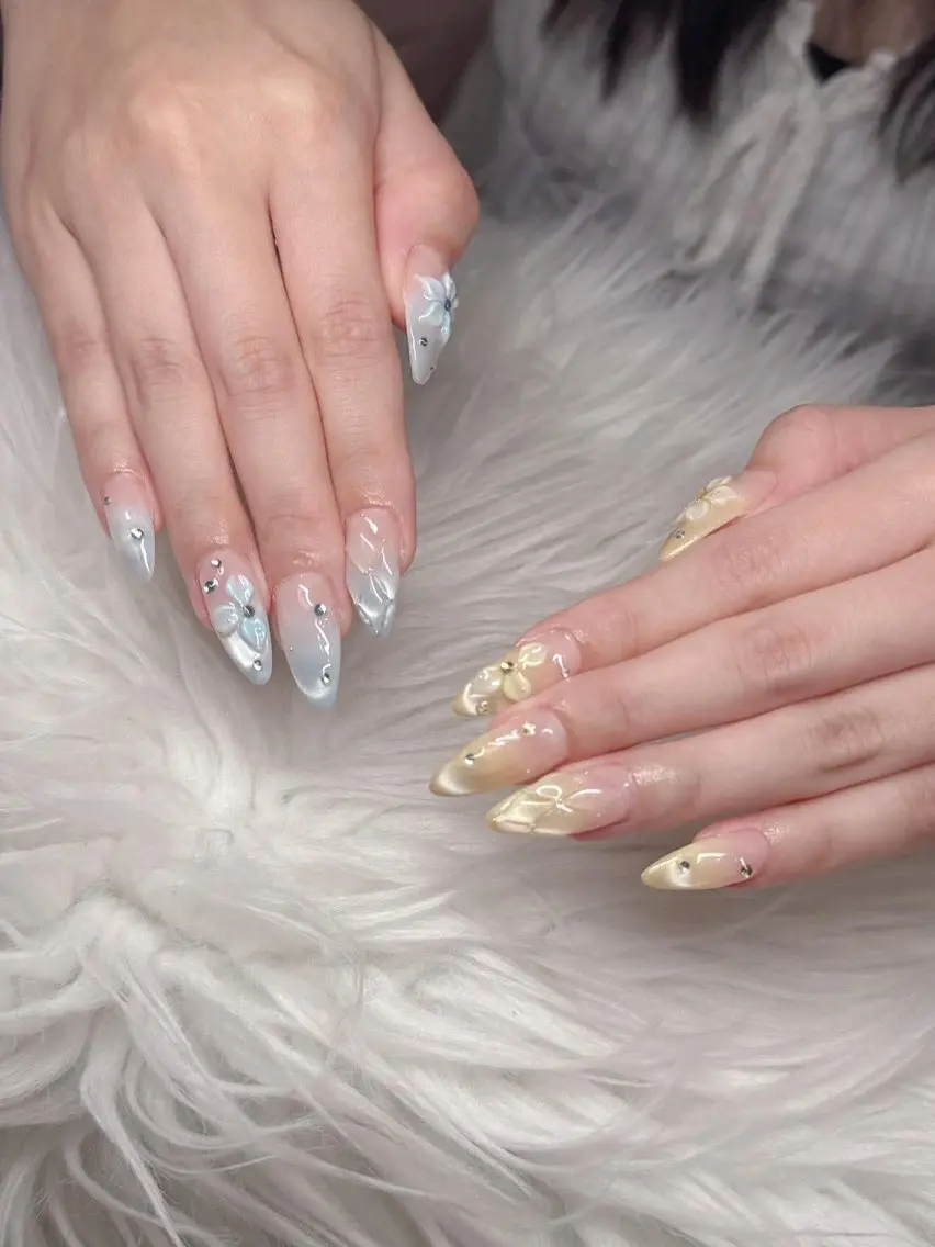 ネイル 長さ出し グラデーション 卒業式 キラキラネイル マグネットネイル Lee Nailsのネイルデザイン
