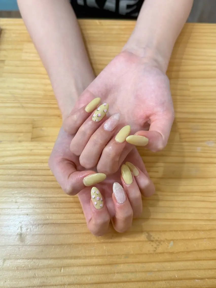 ネイル シンプルネイル 稲田 愛梨のネイルデザイン