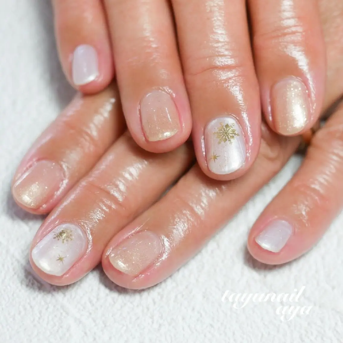 ネイル ブルー ジェルネイル ゴールド ラメ(グリッター) パラジェル ネイルサロン 【たゆnail】のネイルデザイン