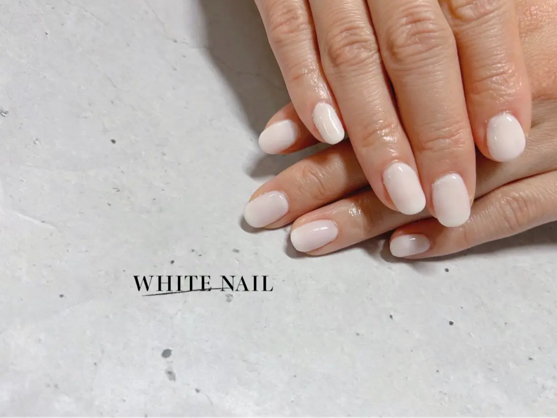 ネイル ワンカラーネイル ハンドネイル WHITE NAIL ホワイトネイルのネイルデザイン