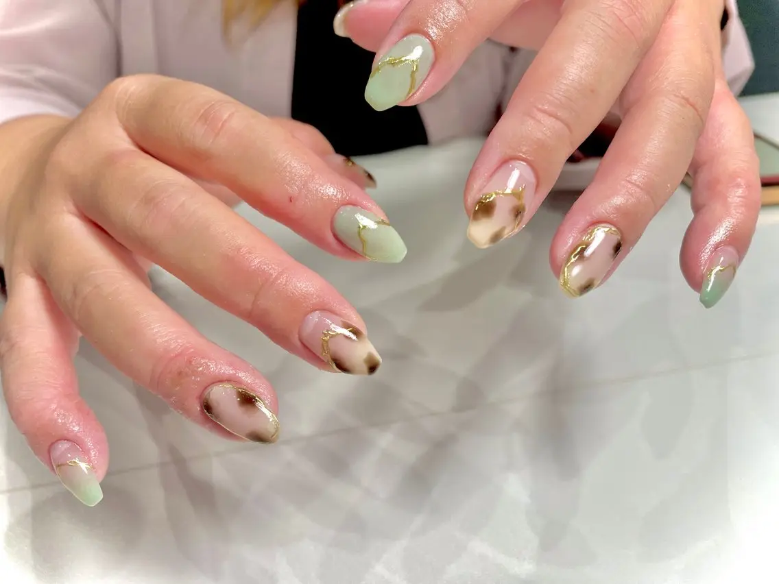 ネイル ハンドネイル ate nailのネイルデザイン