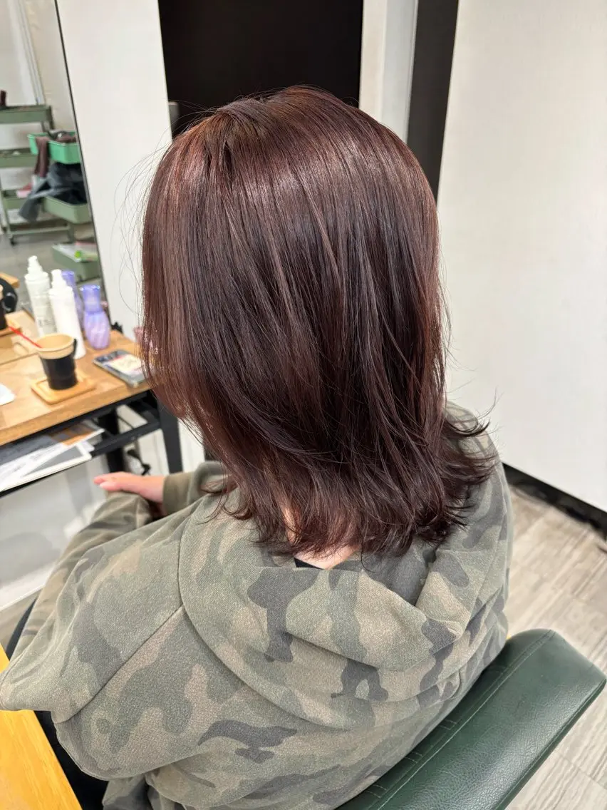 ミディアム カラー ブラウンカラー レッドカラー レッドブラウン 福石 玲華のヘアスタイル