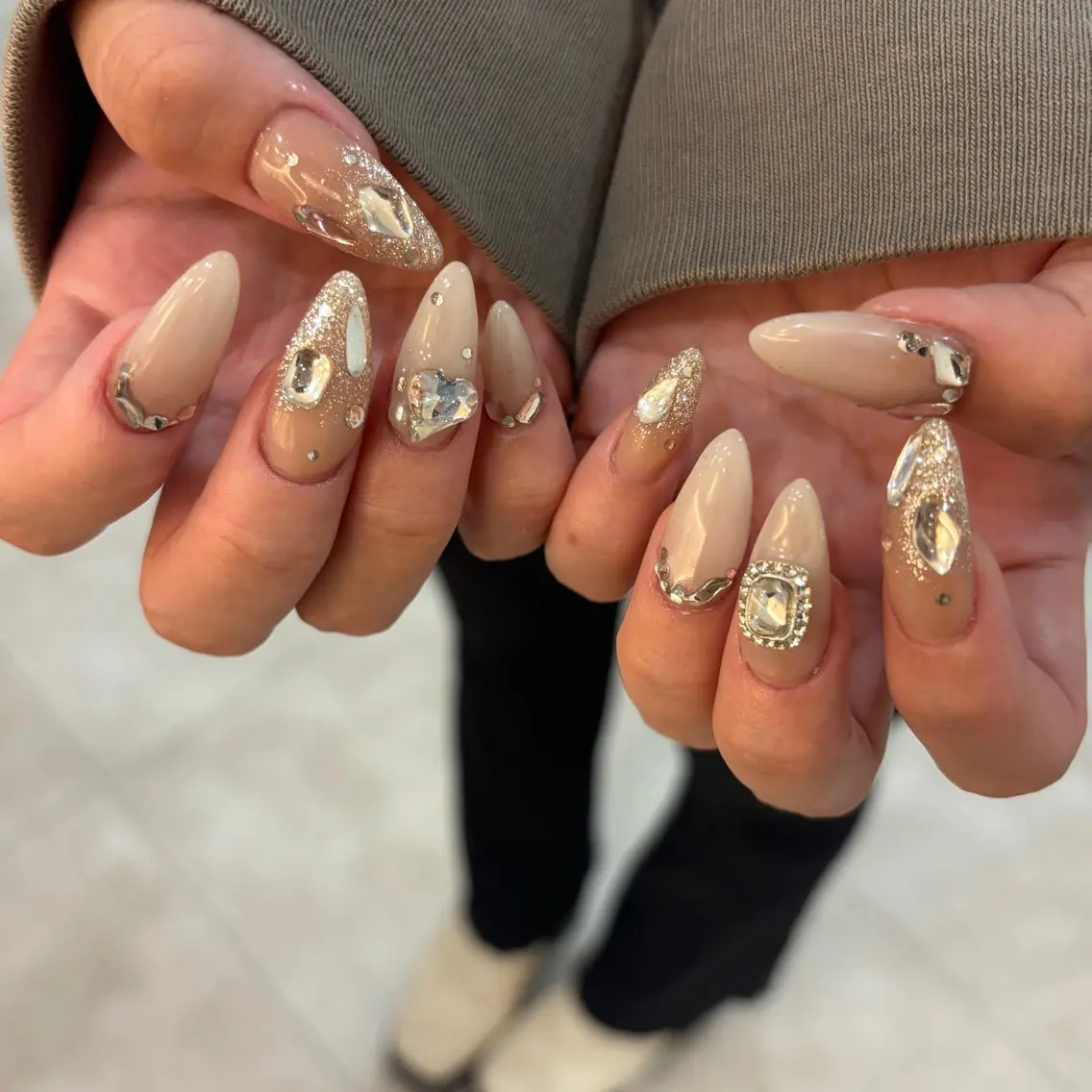 ネイル ハンドネイル フットネイル 栗田 ゆう子のネイルデザイン