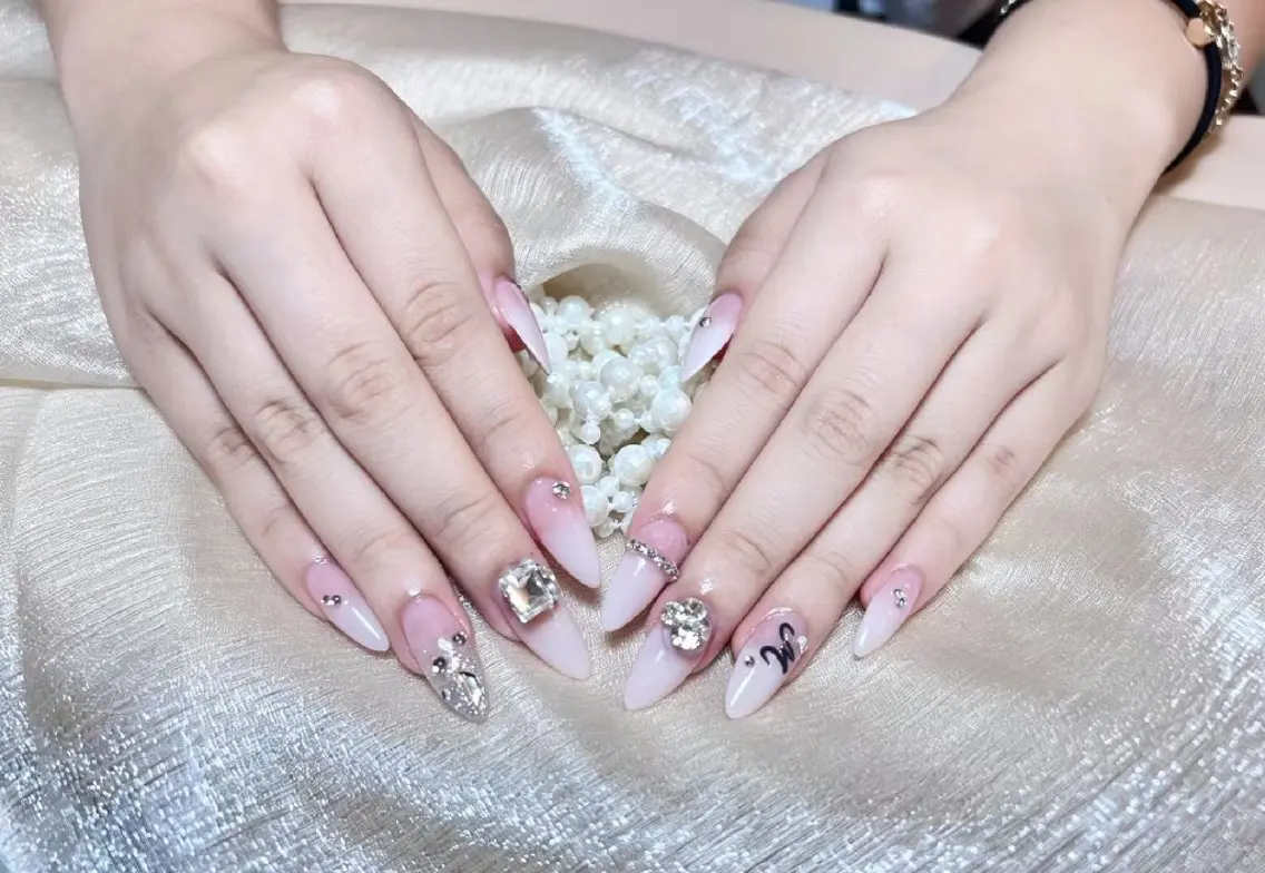ネイル Nana Nail🌟のネイルデザイン