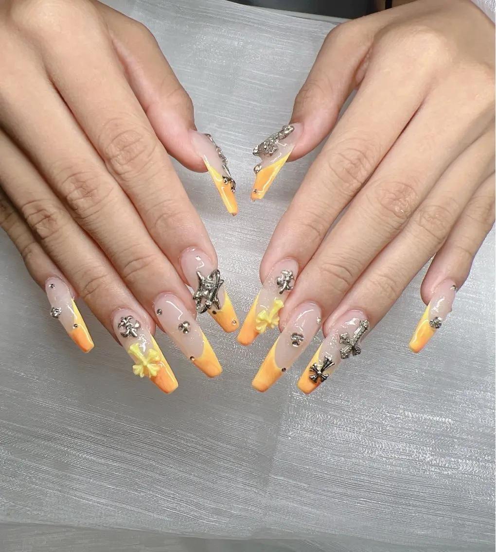 ネイル 長さ出し グラデーション キラキラネイル マグネットネイル ニュアンスネイル Lee Nails チップ長さだし専門店のネイルデザイン