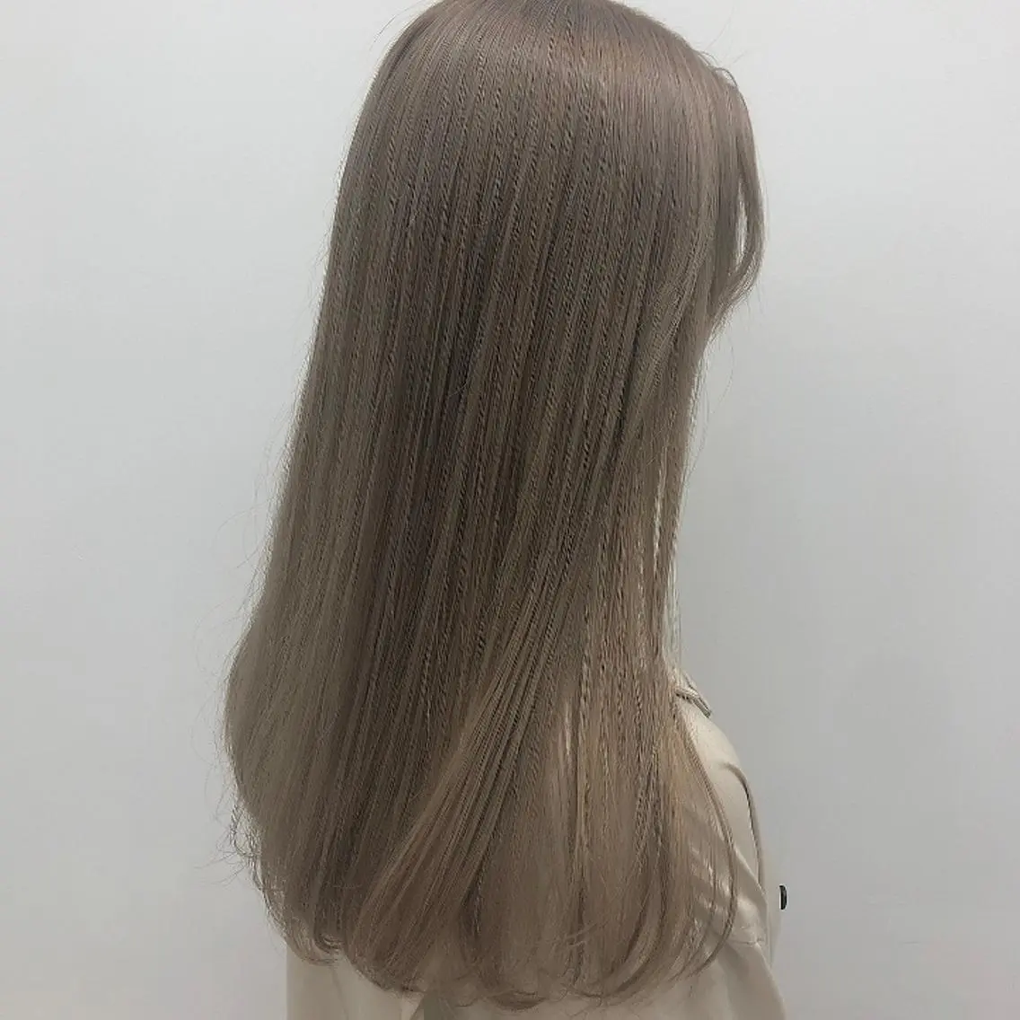 ロング カラー ブロンド ホワイトブロンド レイヤー/ハイトーン 🧸SENAのヘアスタイル