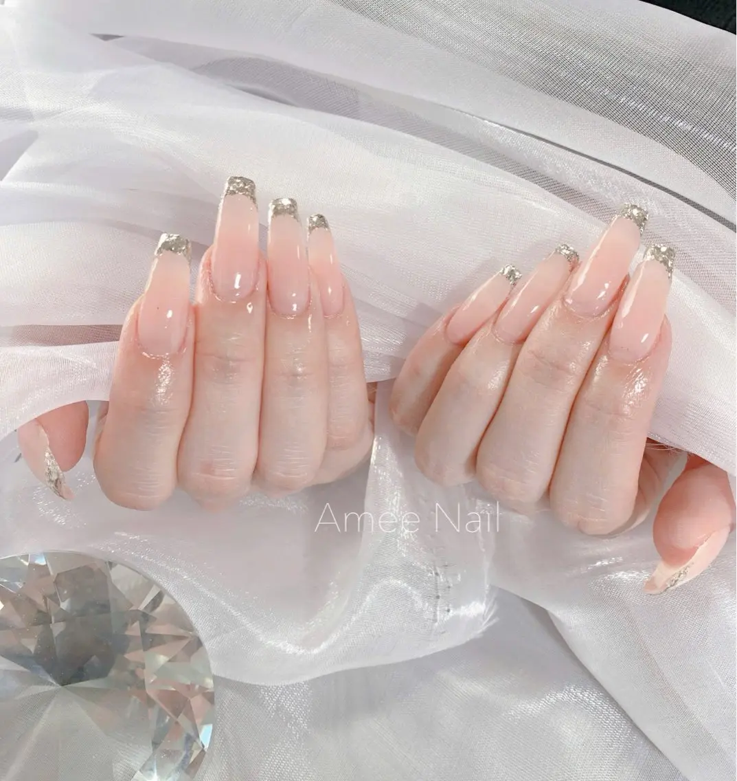 ネイル オーロラネイル クリアネイル フラッシュネイル ジェルネイル グラデーション ハンドネイル Amee Nail Salonのネイルデザイン