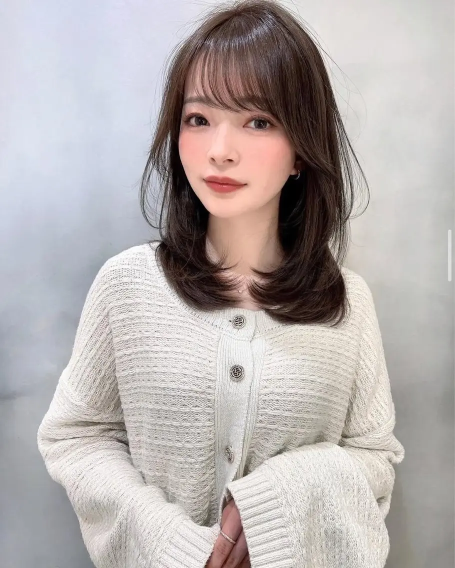 ミディアム もえな 💋👼🏻のヘアスタイル