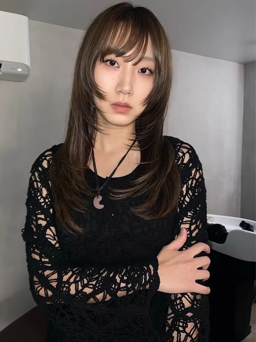 ロング カット 朱里/大阪梅田 /レイヤーカットのヘアスタイル