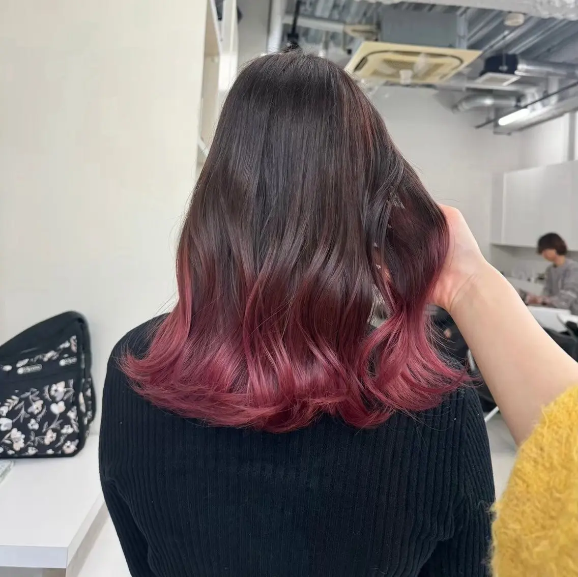 セミロング カラー お団子ヘア 透明感カラー グラデーションモデル 🩷ALIVE 七海のヘアスタイル