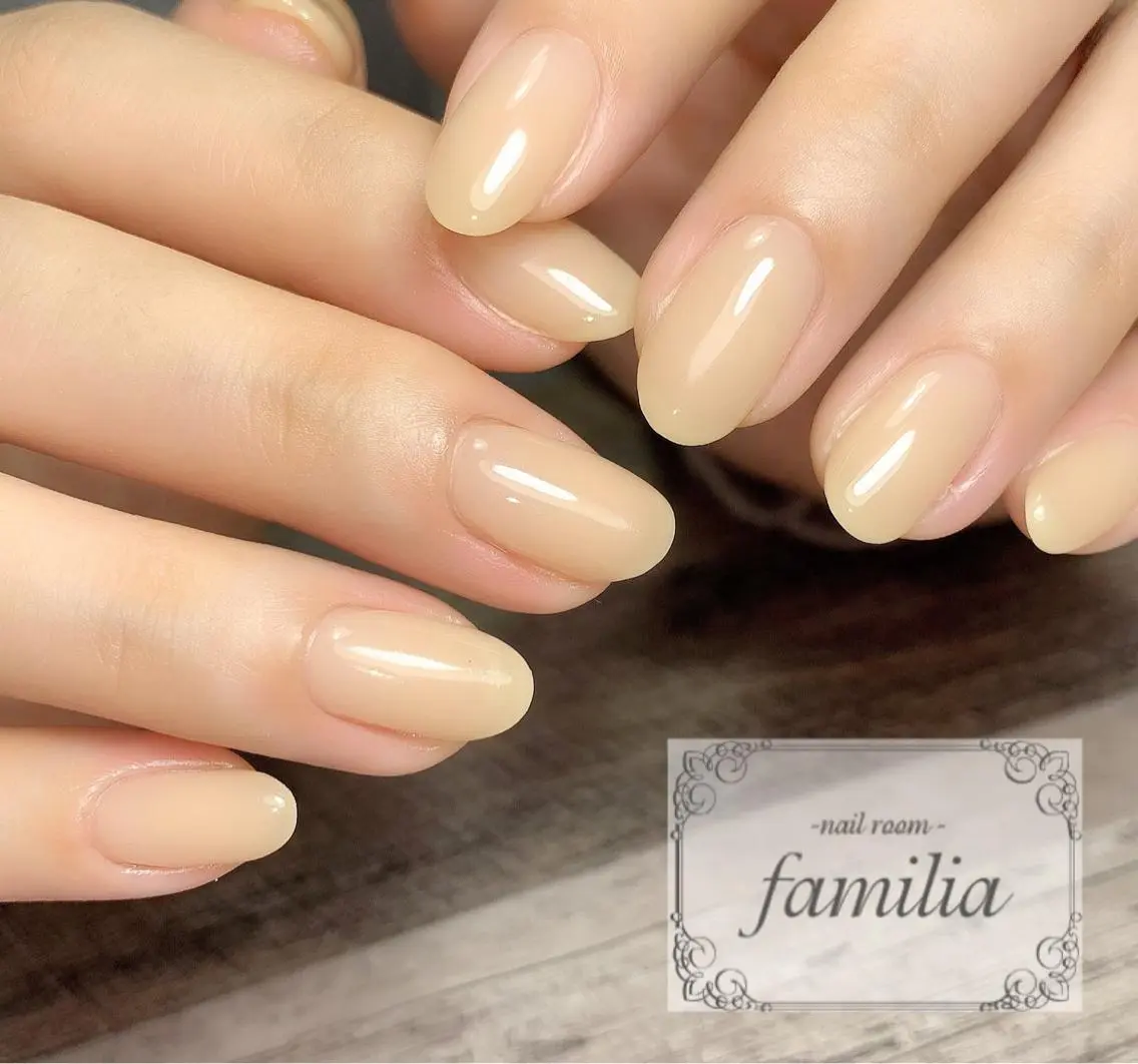 ネイル ハンドネイル -nailroom- familiaのネイルデザイン