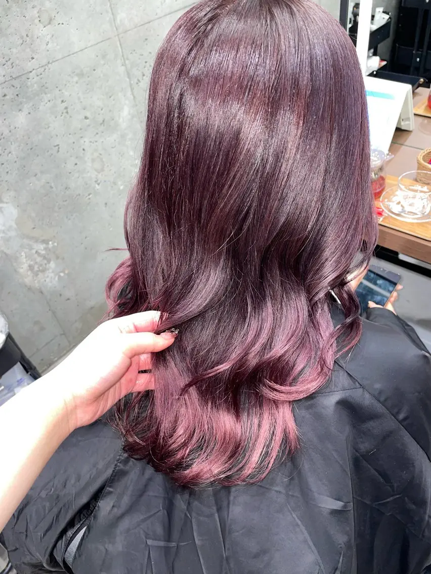 カラー ブリーチ ダブルカラー ブリーチなしカラー ヘアカラー トリートメント 暖色/ハイトーン/ カラー/HBLのヘアスタイル