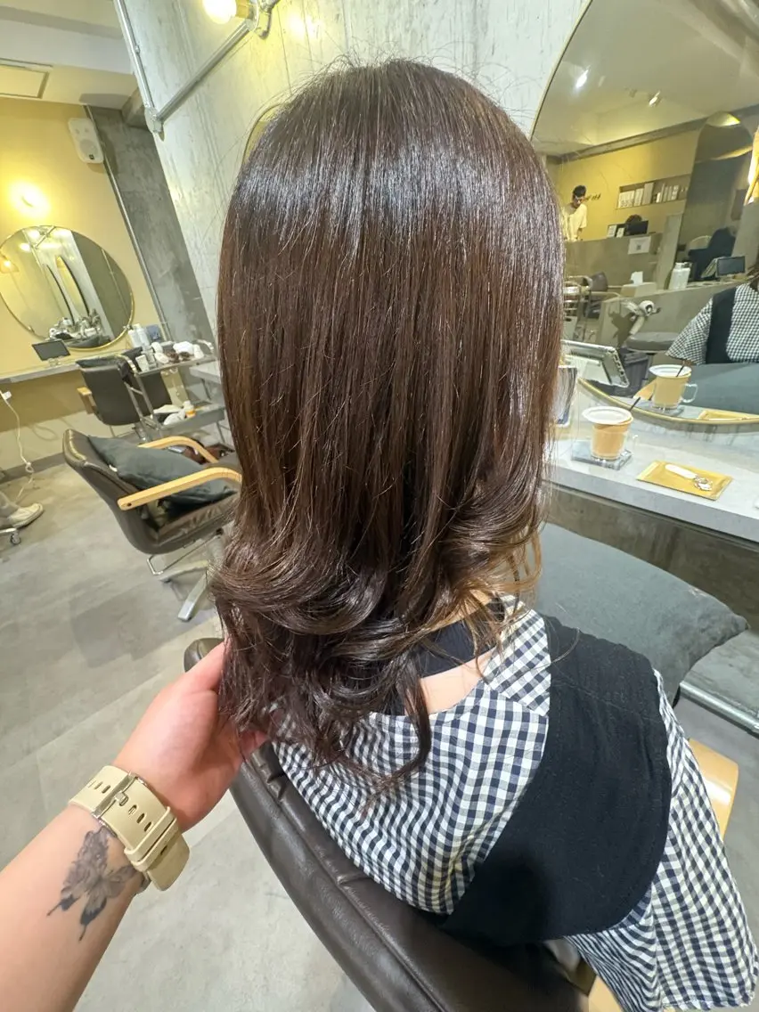 カラー 阪急伊丹🦋こばまつ ひなた🦋のヘアスタイル