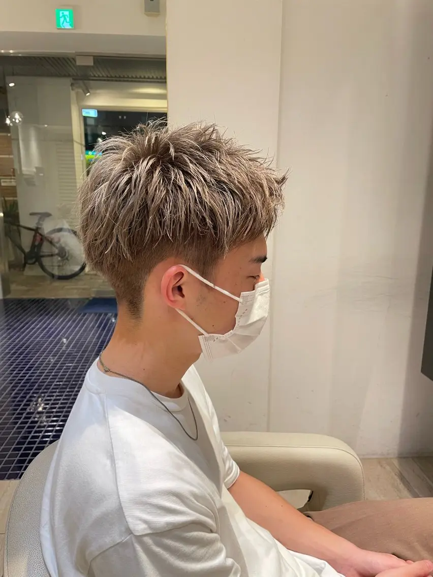 ショート カラー メンズ 堀田 翔子のヘアスタイル