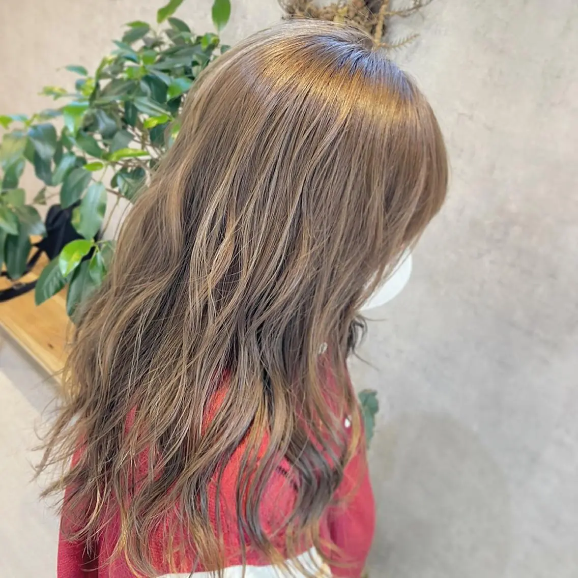 【✨透明感抜群髪質改善ケア✨】カット+イルミナカラー+TOKIO TR+マイクロバブルの写真