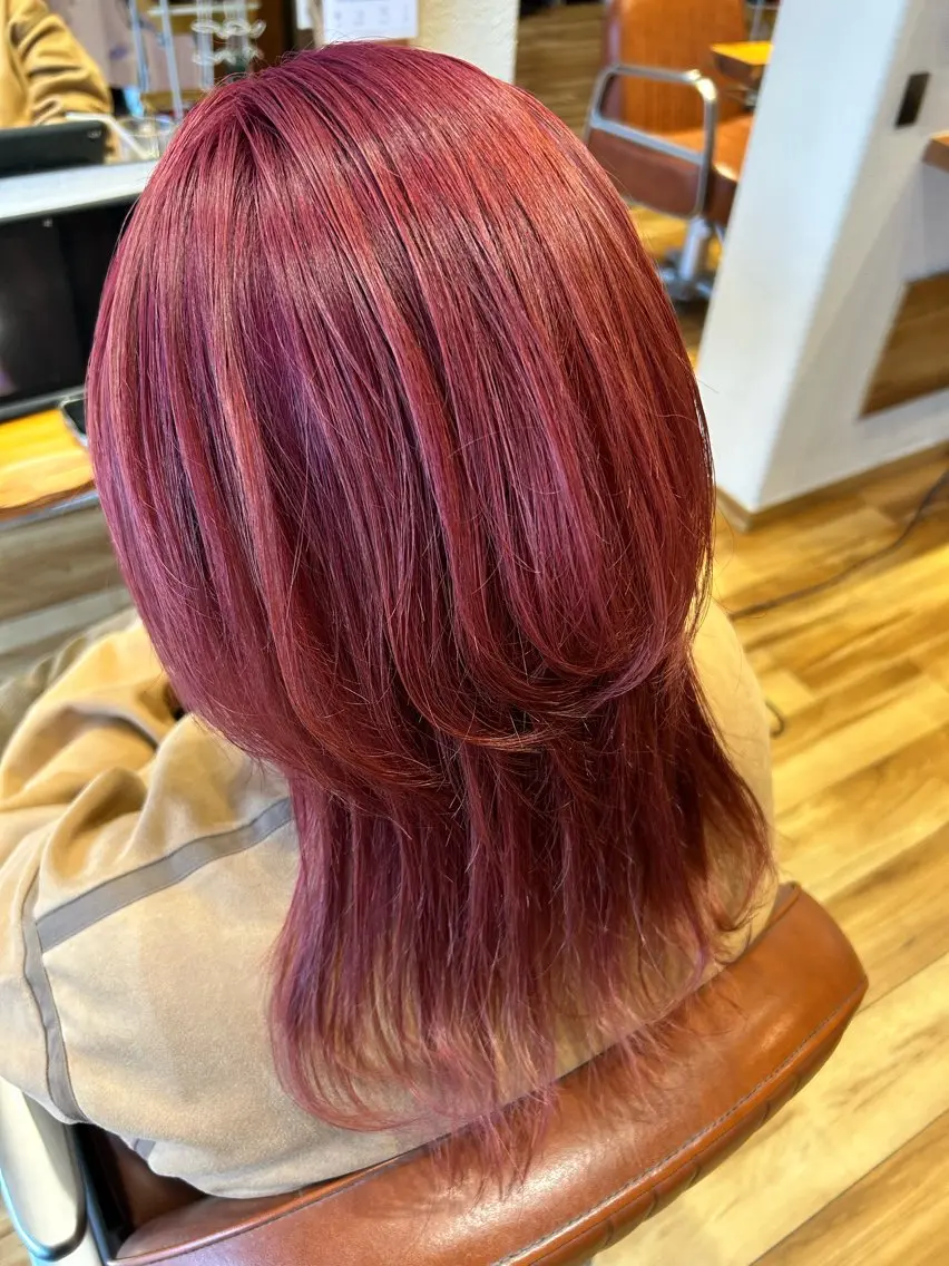 セミロング カラー ブリーチ カシス レッドカラー manami ♡のヘアスタイル
