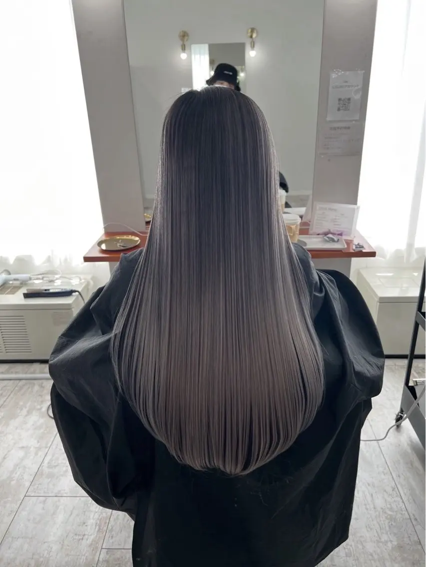 ロング カラー バレイヤージュ グレージュ レイヤーカット 指名数No.1 /NAOYAのヘアスタイル
