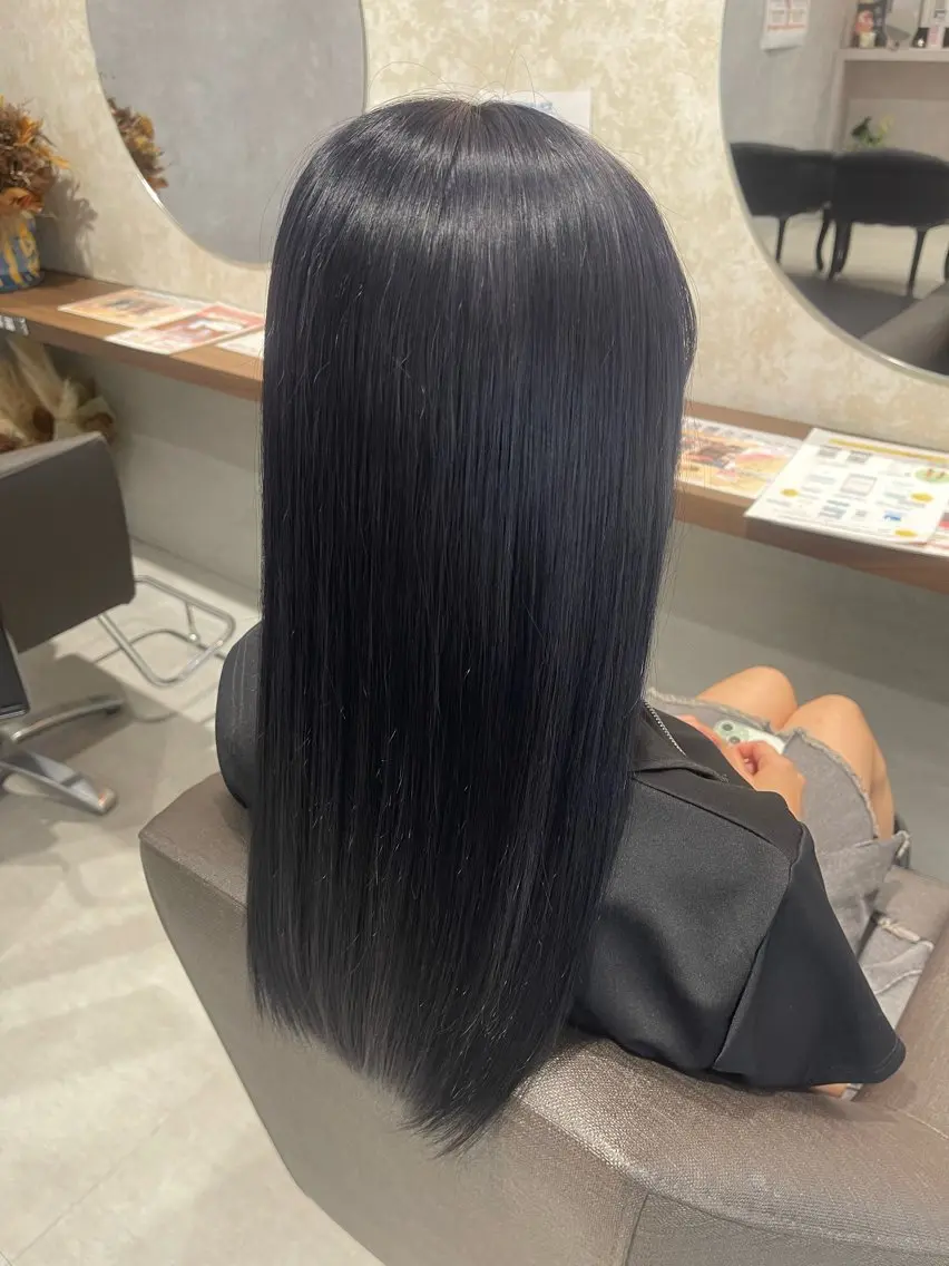 セミロング ヘアカラー FORCE 荻原卓冶のヘアスタイル