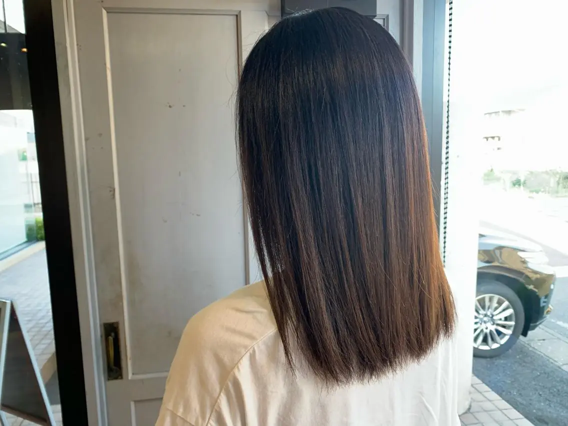 ロング カラー ヘアカラー トリートメント ツキダテ ユイのヘアスタイル