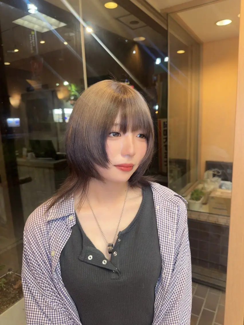 ショート ヘアカラー moremuu 舞桜🤍🫧のヘアスタイル