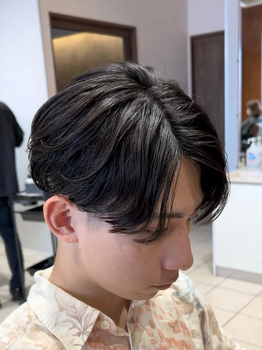 ミディアム メンズ センターパート 縮毛矯正 福井 太暉のヘアスタイル