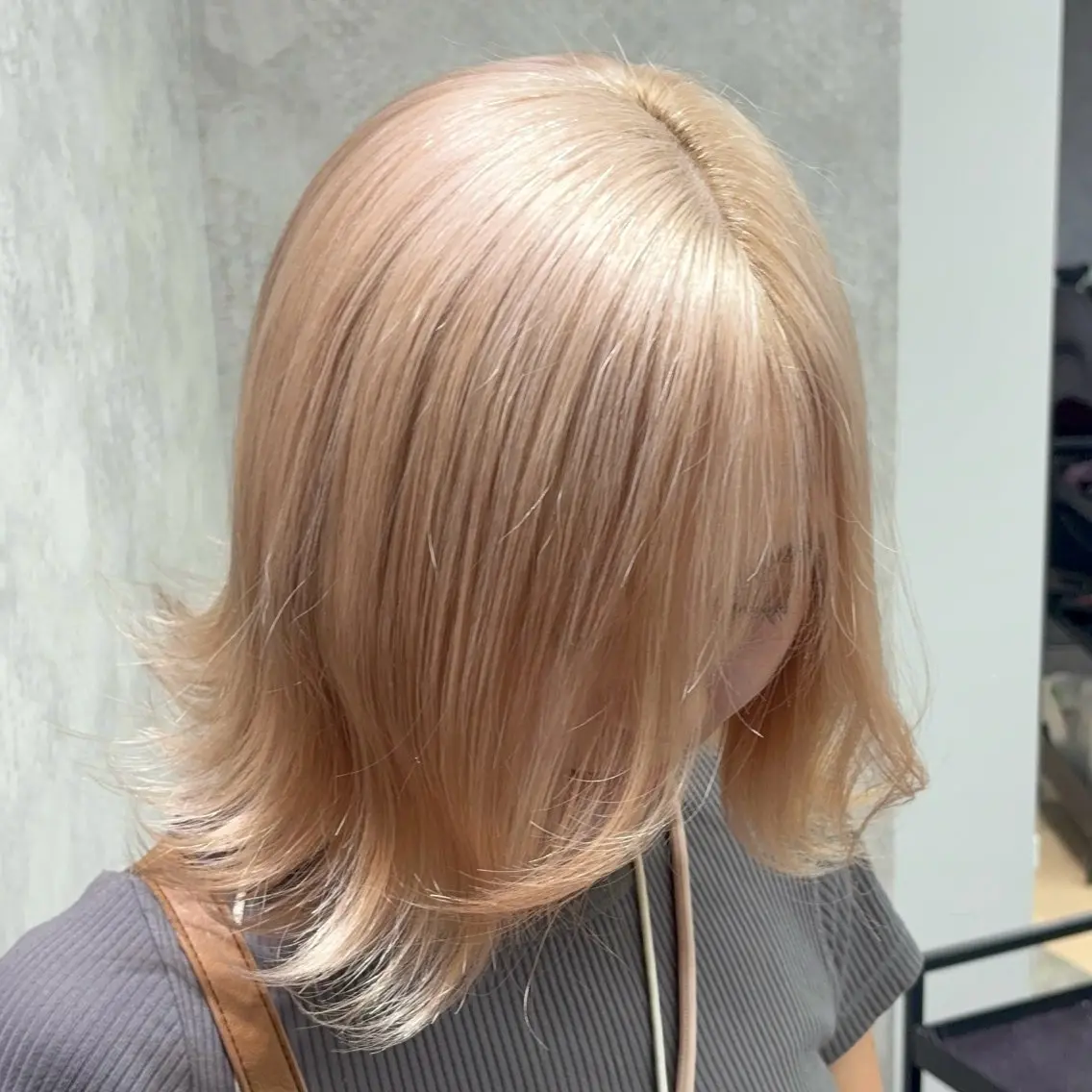 ミディアム カラー 渋谷ハイトーン/ まぉまぉのヘアスタイル