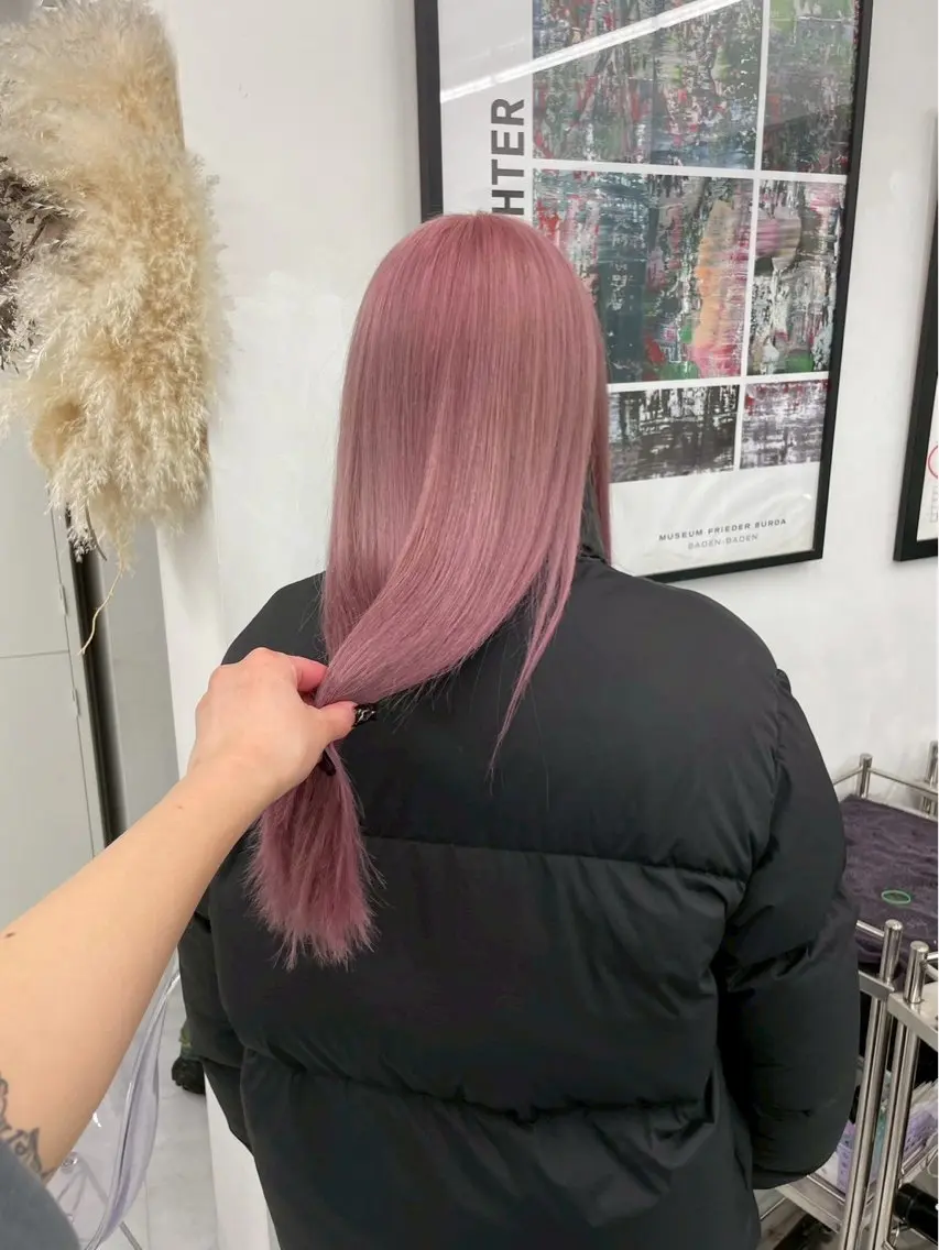 ロング カラー ブリーチ ハイトーンカラー 【ADITION】 Konatsuのヘアスタイル