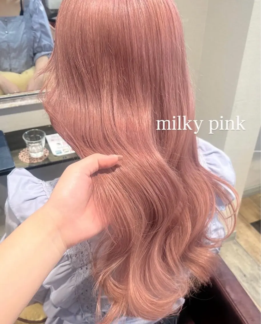 ロング カラー カット ヘアカラー 淡い暖色カラー🩰 girly ♡ ノアのヘアスタイル
