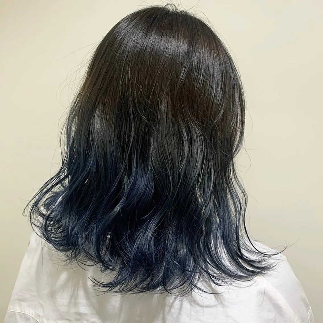 カラー 山口 莉奈のヘアスタイル