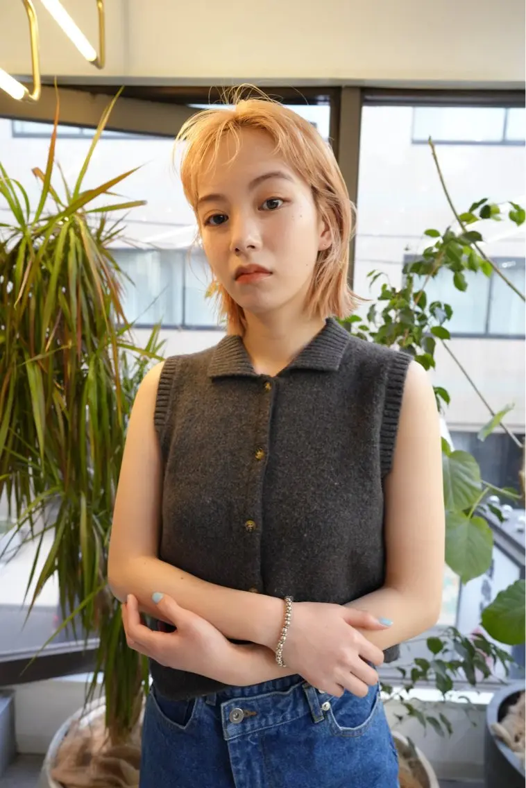ミディアム カラー 顔周りレイヤーカット ブリーチminamiのヘアスタイル