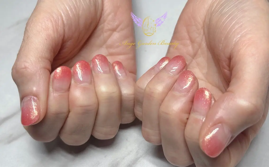 ネイル グラデーション ピンク ハンドネイル AngeGarden Beautymihoのネイルデザイン