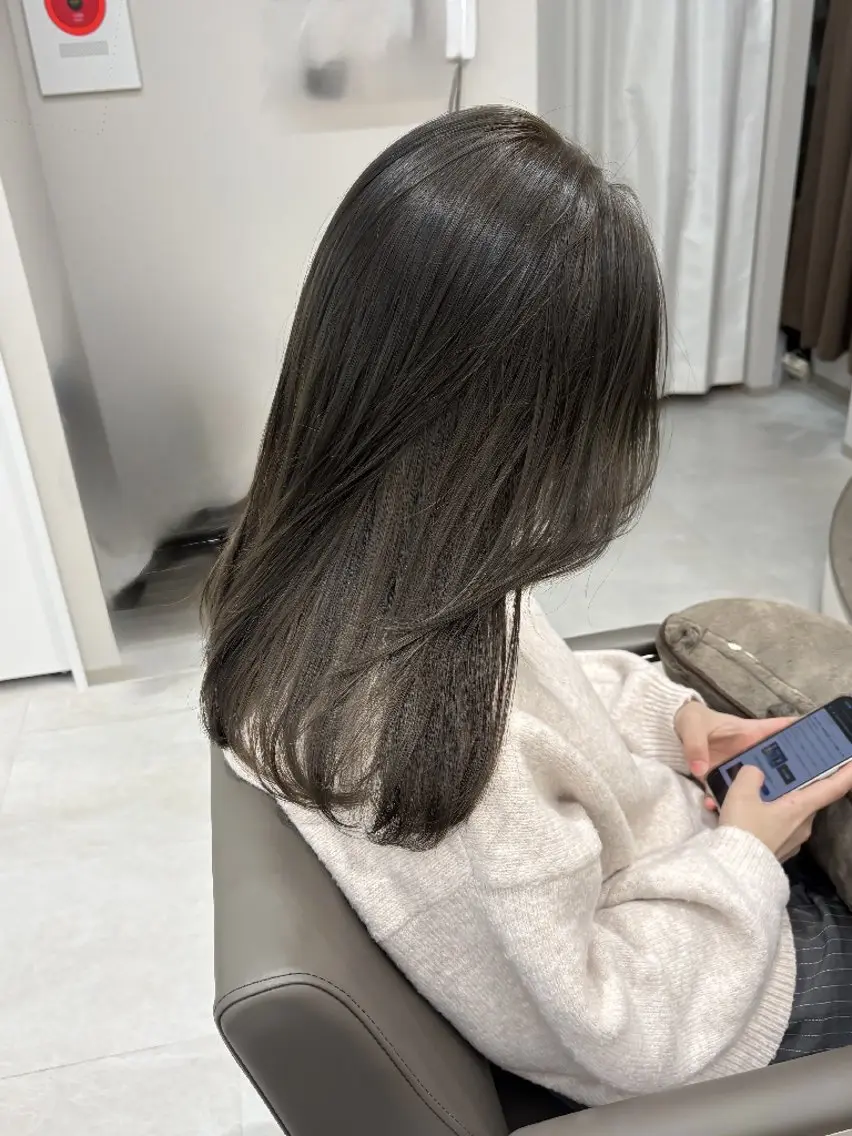 ロング レイヤーカット カット ヘアカラー トリートメント -Cream- クリーム町田店のヘアスタイル