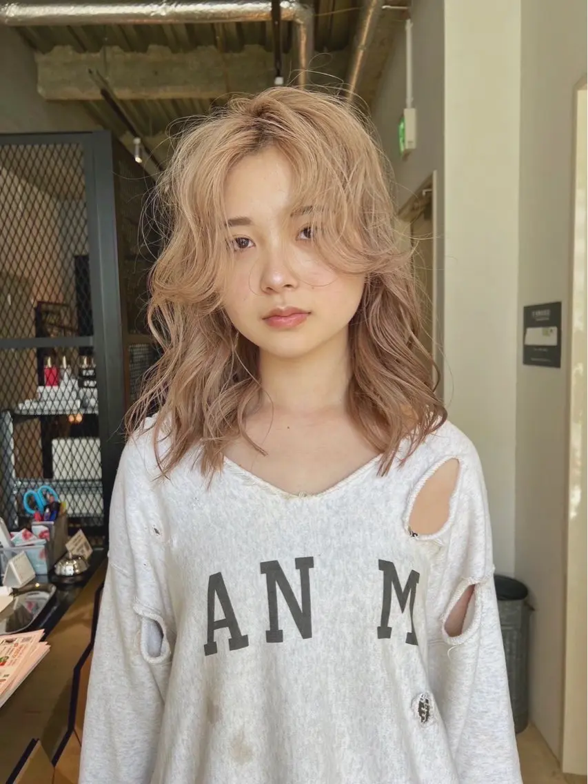 セミロング カット ヘアカラー 大澤 叶方のヘアスタイル