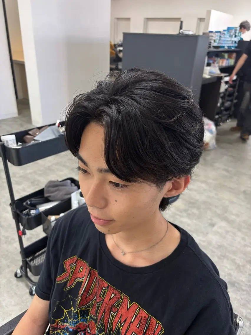 メンズ センターパート 西嶋 大凱のヘアスタイル