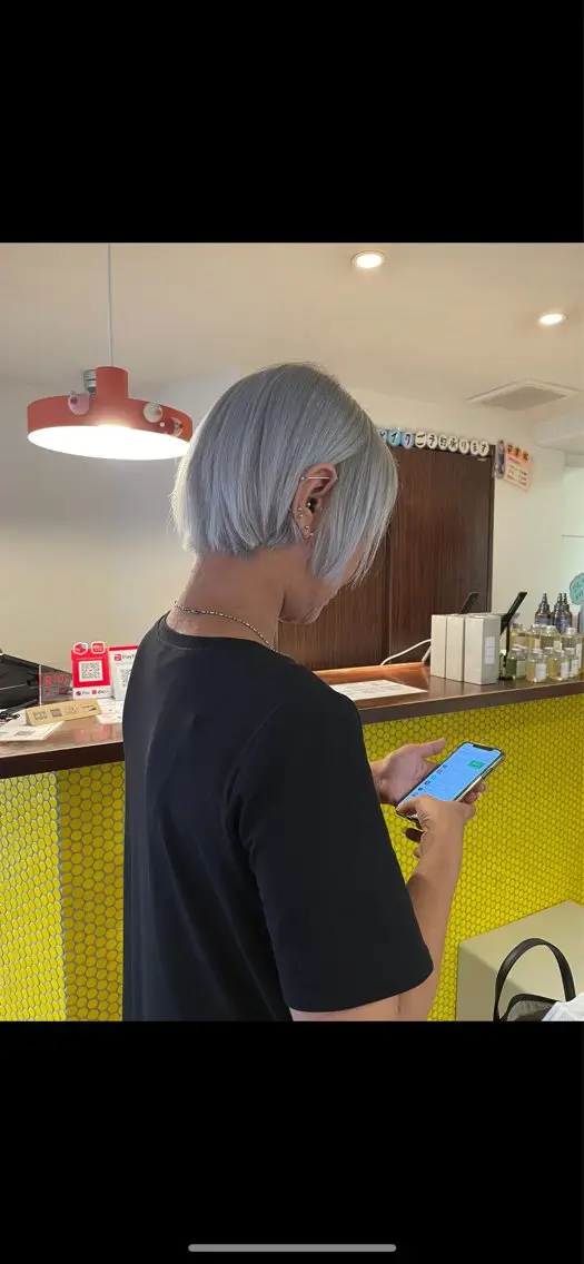 ショート アッシュ 髪質改善美容師 🪽YOSSYのヘアスタイル
