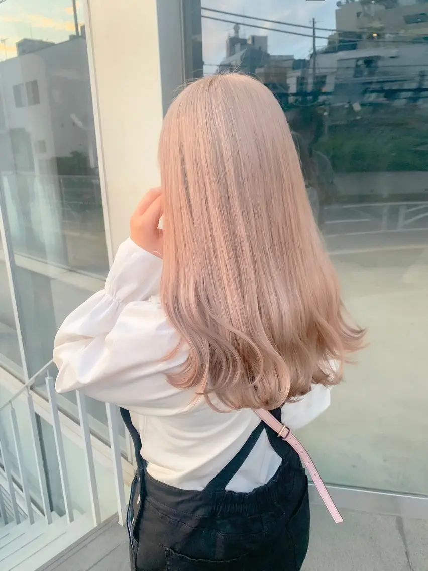 ロング ハイトーン🫧艶髪 MAIKAのヘアスタイル
