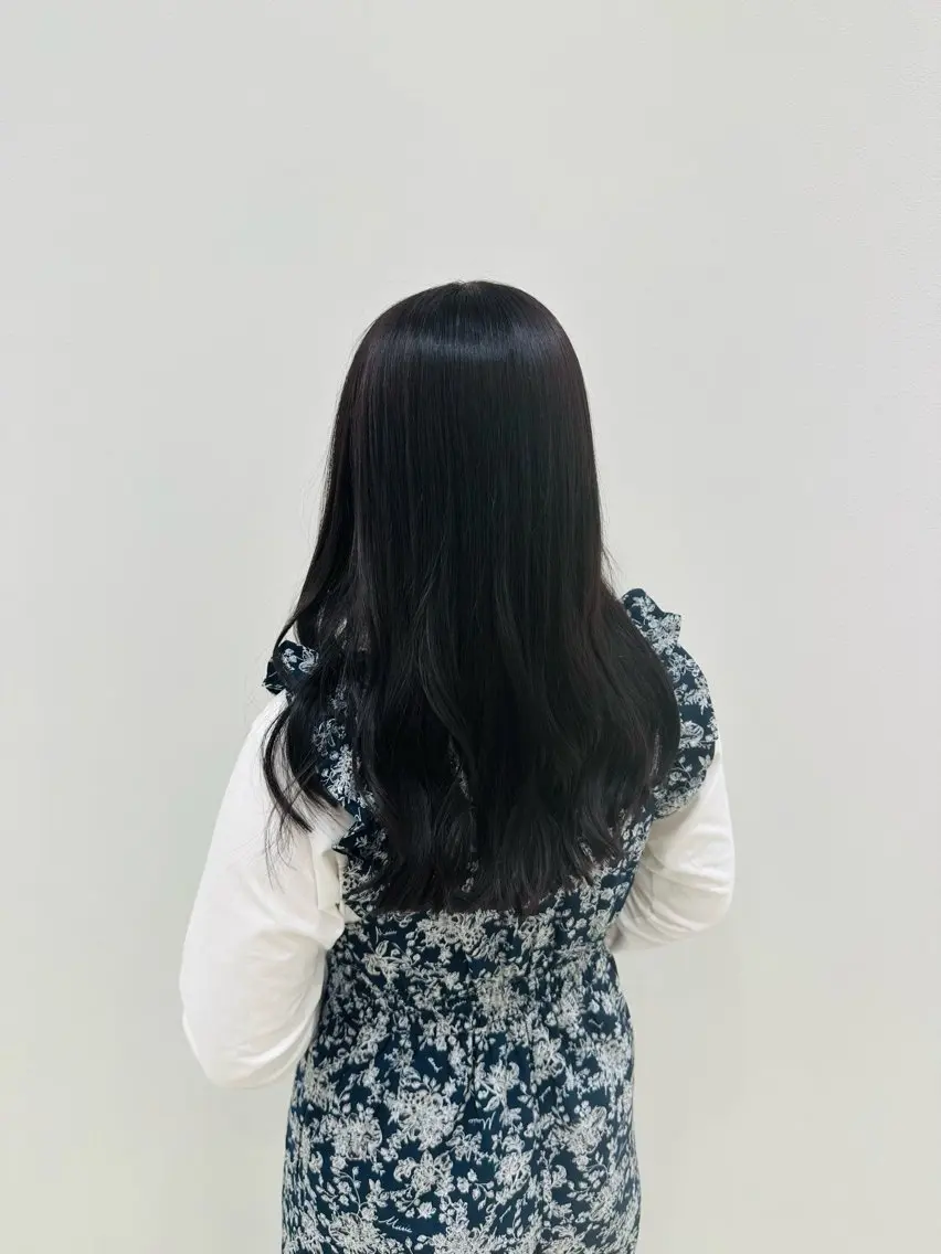 ロング カラー 久保 響香のヘアスタイル