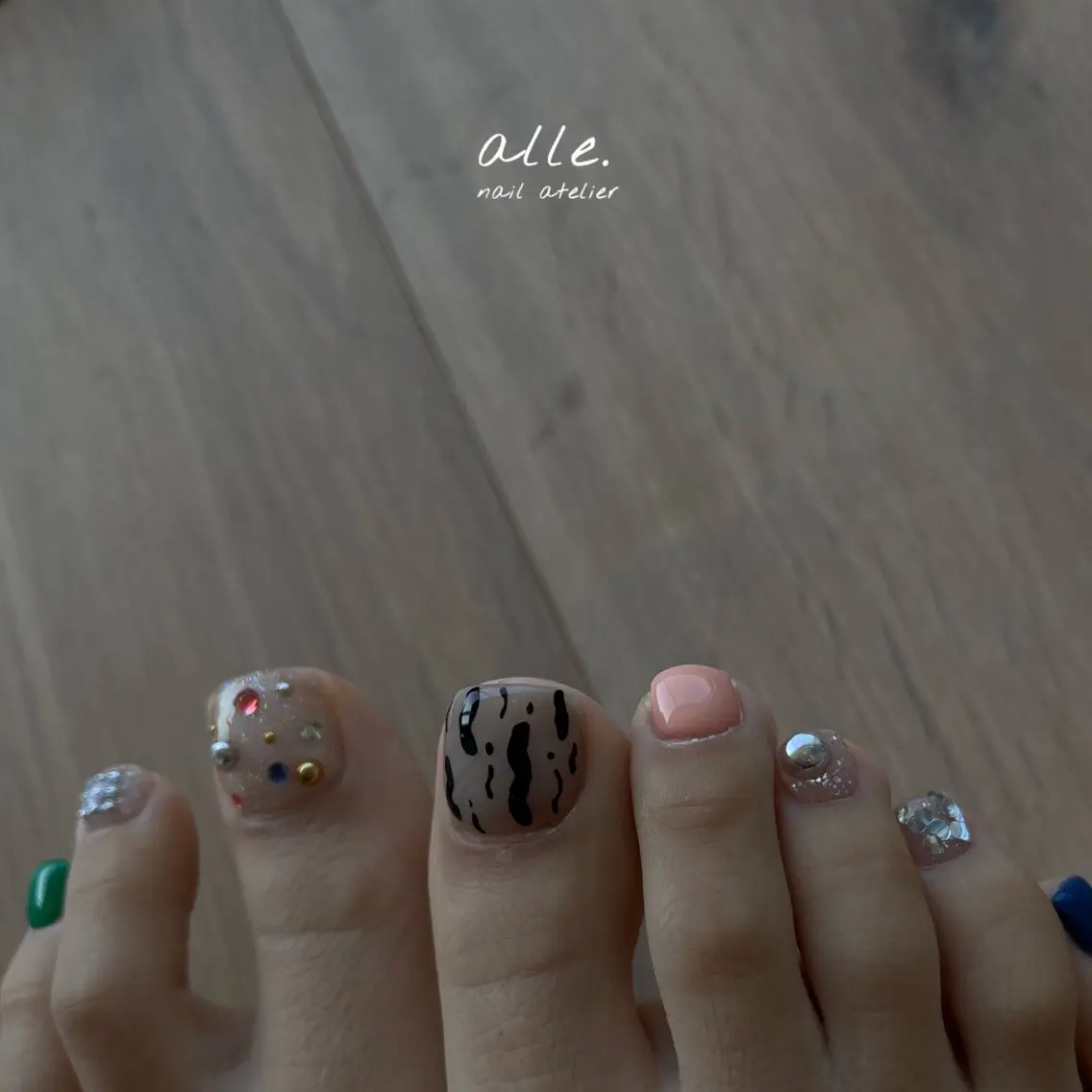 ネイル フットネイル atelier alle.のネイルデザイン